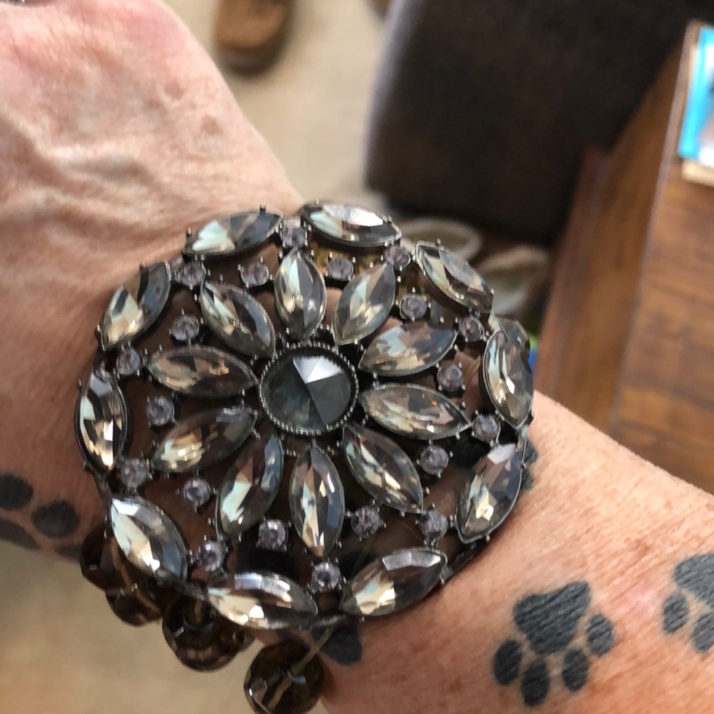 Sparkly, stretchy cuff bracelet